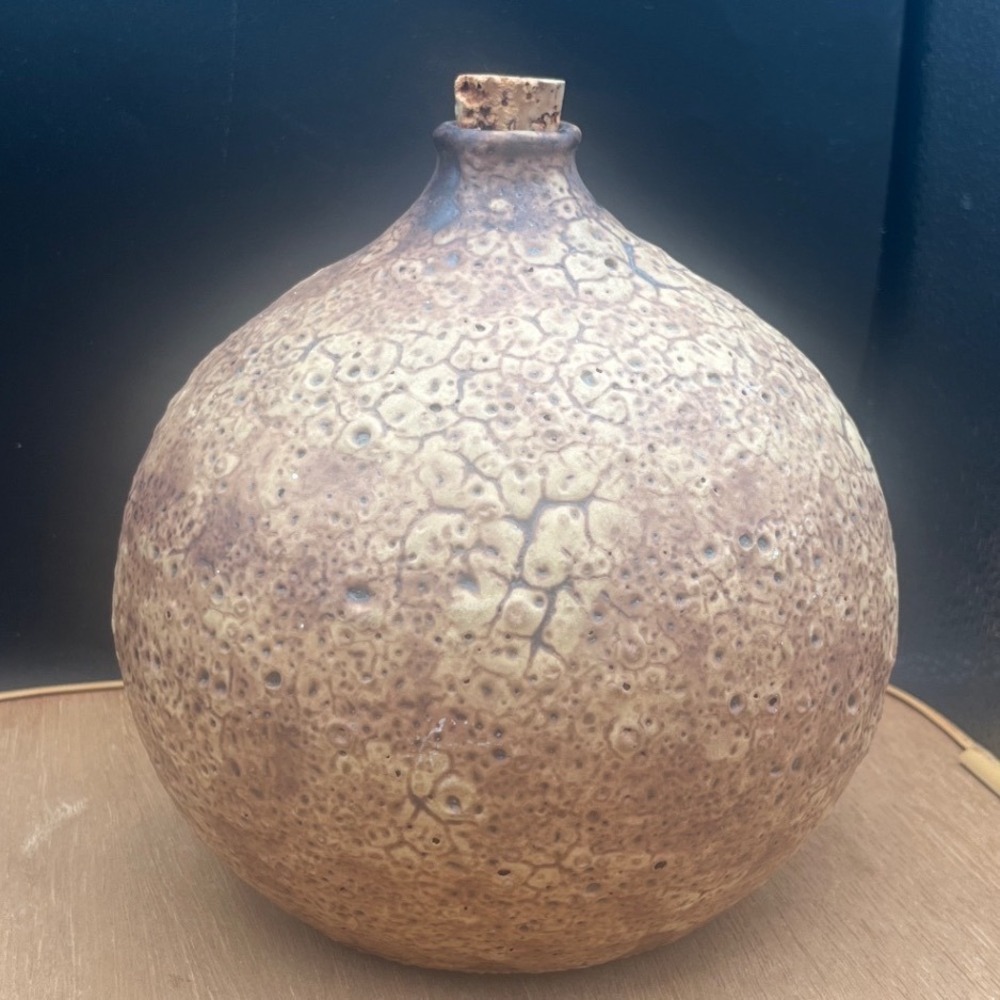 Vtg Jan & Helga Grove Art Pottery Rare Textured Brutalist weed Pot with Cork - Picture 3 of 7